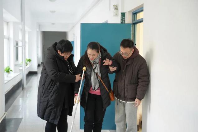 【理工正能量】愛崗敬業(yè)—趙麗霞院長(zhǎng)甘于奉獻(xiàn)，帶傷堅(jiān)守