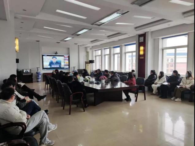 學校參加2022屆全國普通高校畢業(yè)生就業(yè)工作第一次調(diào)度視頻會議暨召開遼寧理工學院2022屆畢業(yè)生就業(yè)創(chuàng)業(yè)工作總結(jié)推進會
