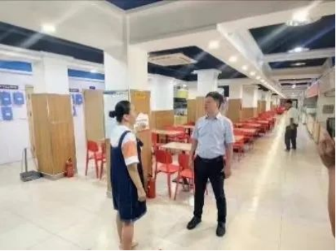 “食”刻守護師生“舌尖上的安全”——總務(wù)處全力做好校園食品安全工作紀實