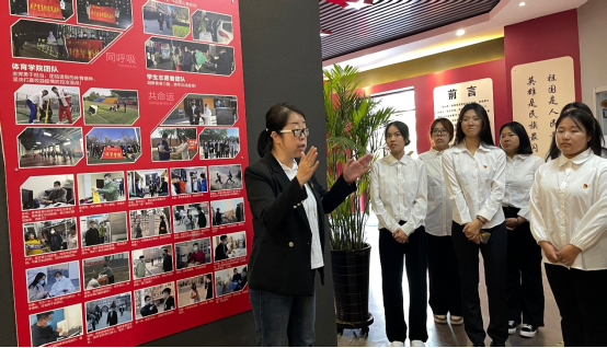 “兩優(yōu)一先”光榮譜｜以“學(xué)”為基，使命在肩先進基層黨組織——文化傳媒學(xué)院學(xué)生黨支部