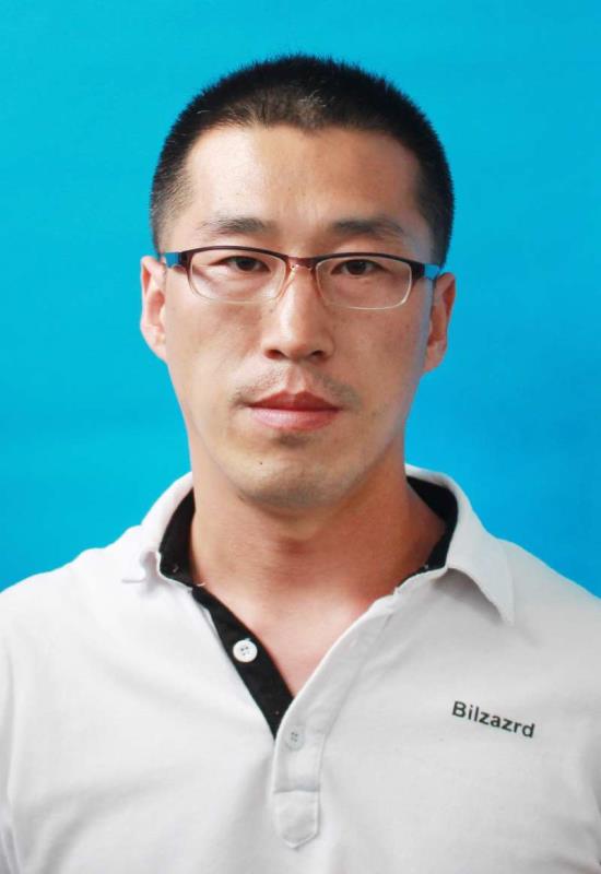 管理學(xué)院副院長  郭躍