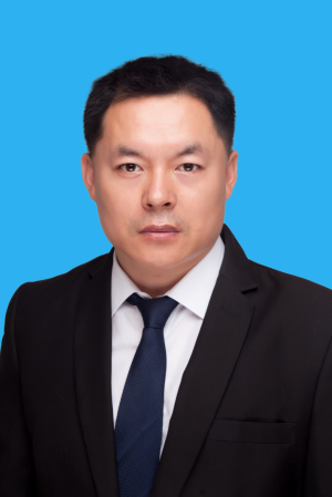 副教授  王中利